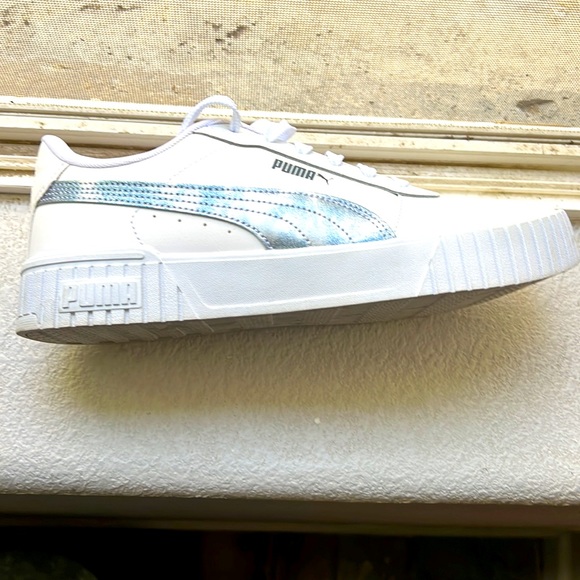 White Puma women’s | Size 10.5 | Soft Foam - Picture 6 of 7